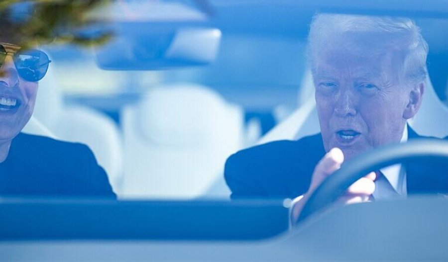 Tariff frustration as Trump meets business leaders in DC