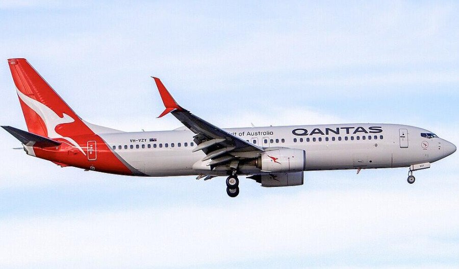 Qantas devalues its frequent flyer points