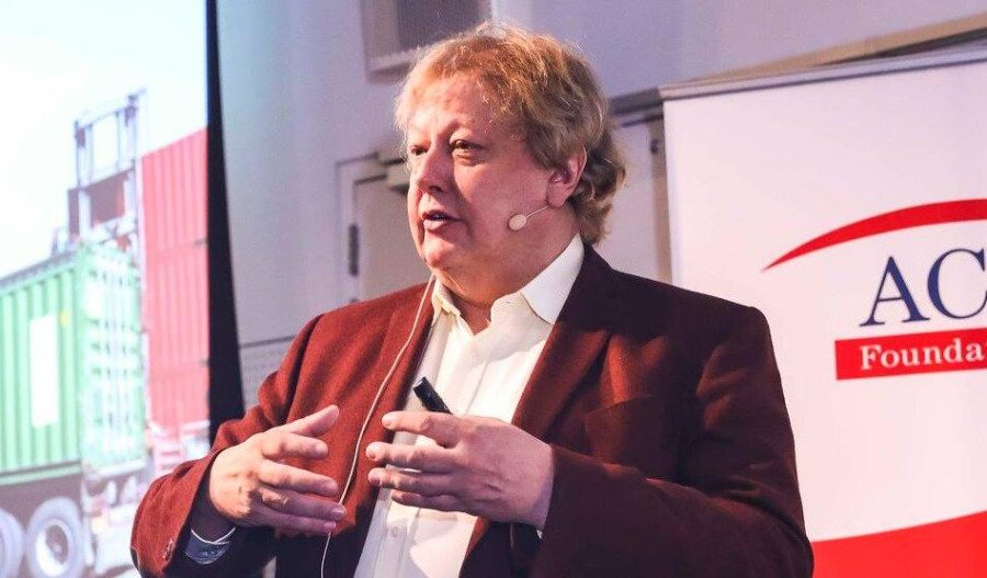 WiseTech board hands slap on the wrist to founder White