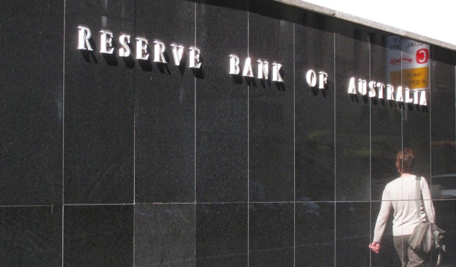 RBA's Hunter cautious on cuts amid US policy uncertainty