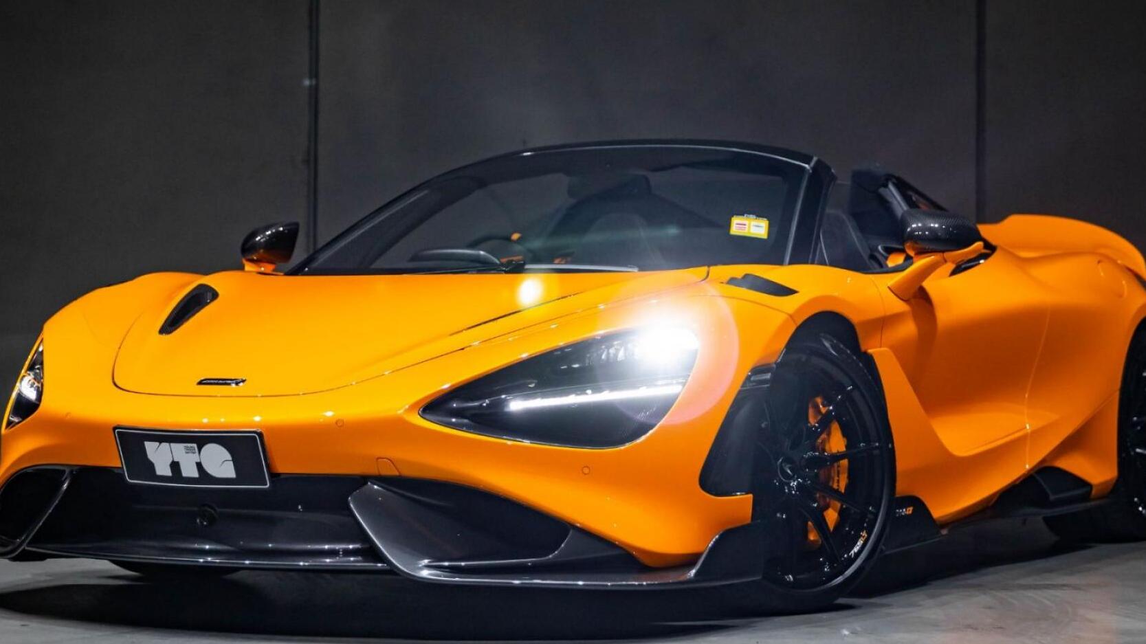 2022 McLaren 765LTS Spider/Convertible - ONLY 1 owner - ONLY 1480klms - Papaya Spark MSO