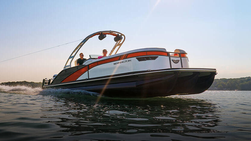 24 LXS Fastback - Quad Bench