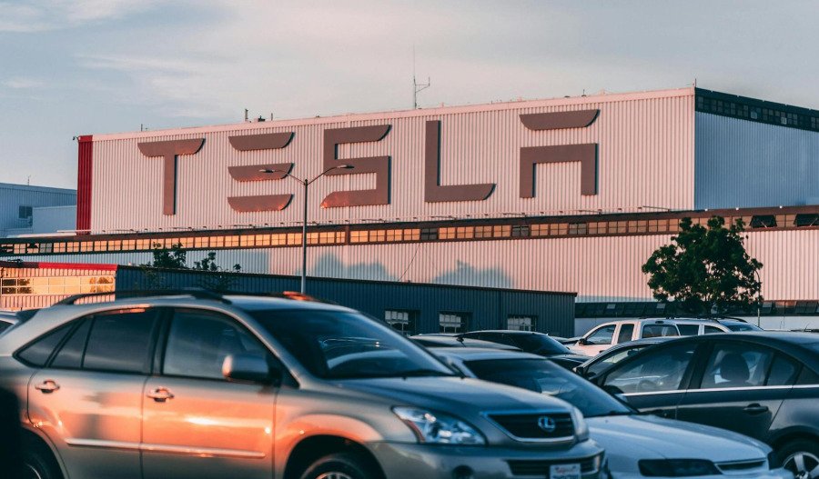 FBI forms task force to investigate attacks on Tesla