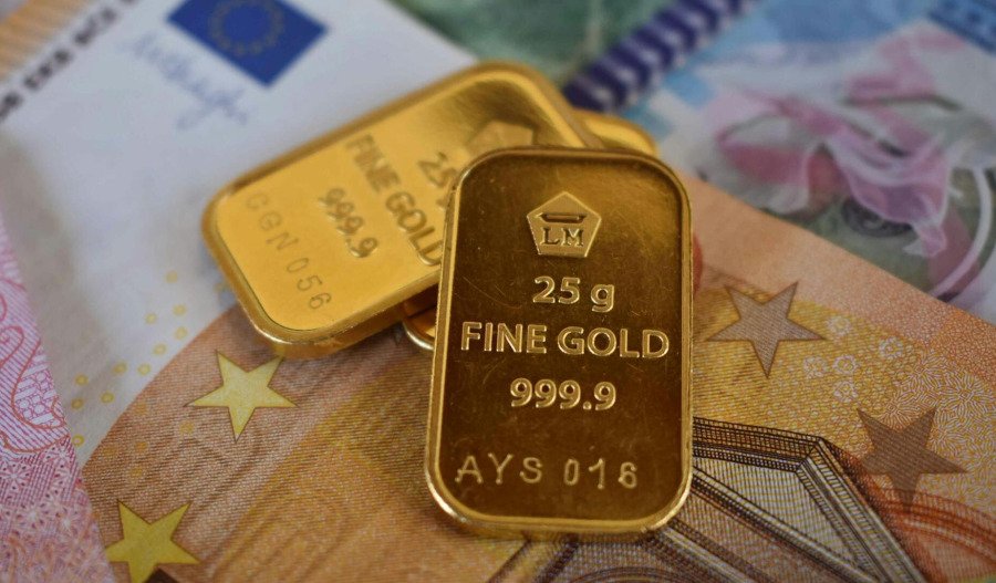 Gold defends US$3,000; tariffs, ceasefire talks in focus