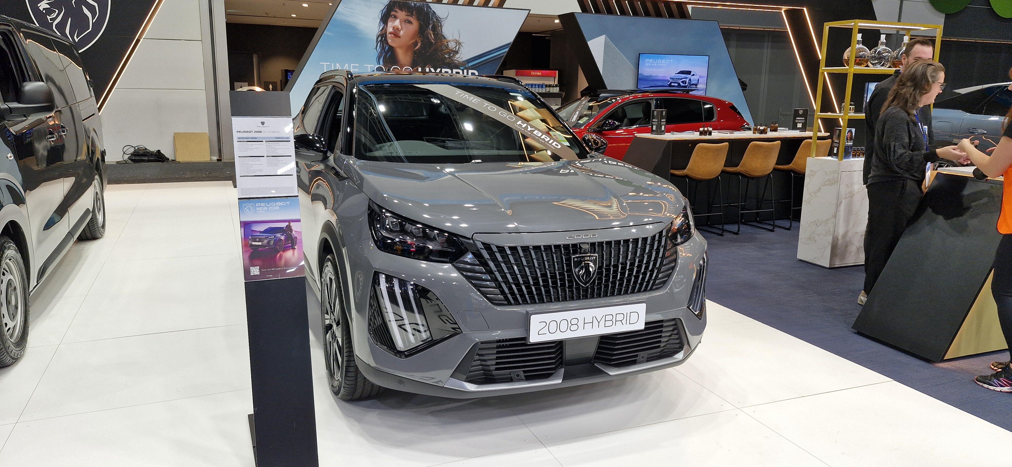 Peugeot 2008 Hybrid