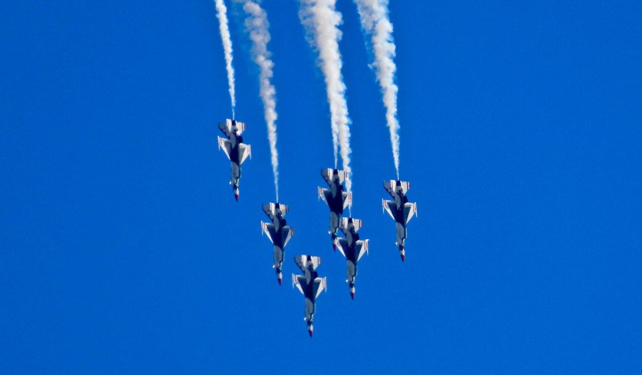 Trump gunning for military parade on his birthday