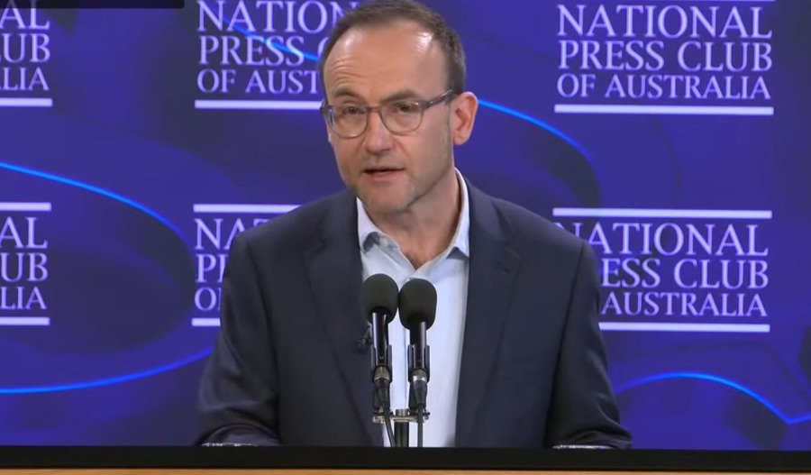 Vote: 'We won’t support Peter Dutton' says Greens' Bandt