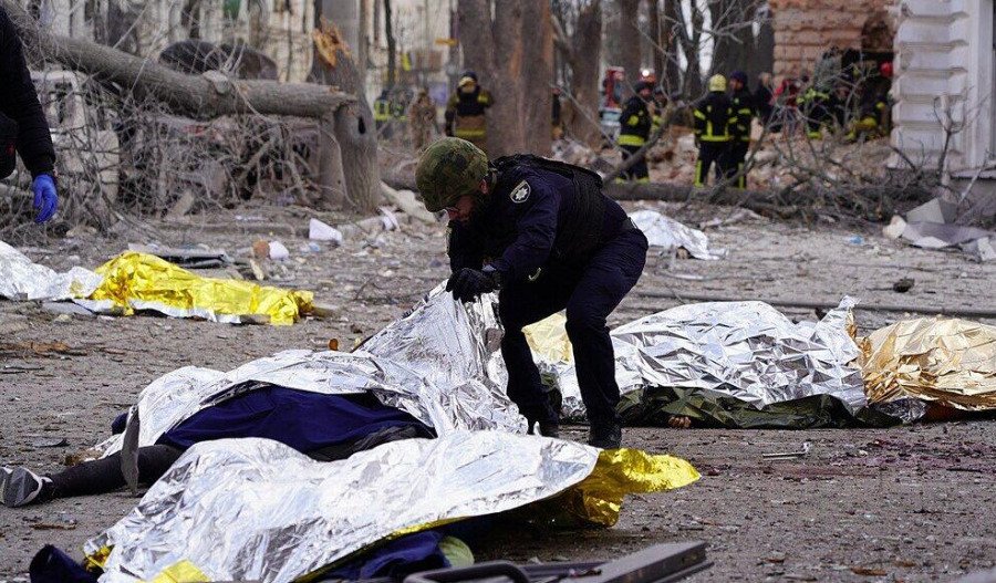Over 30 dead after a missile strike in Ukraine's Sumy