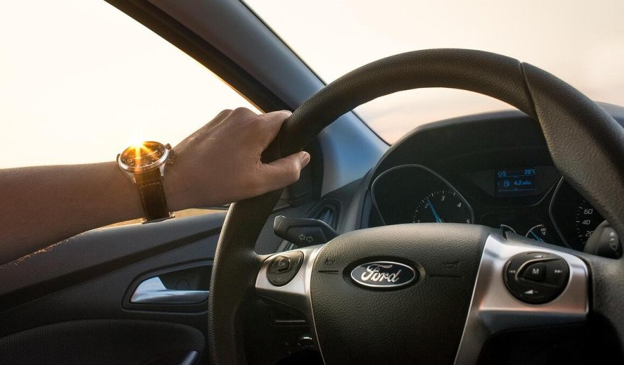 Trump auto comment drives Ford, GM and more shares up
