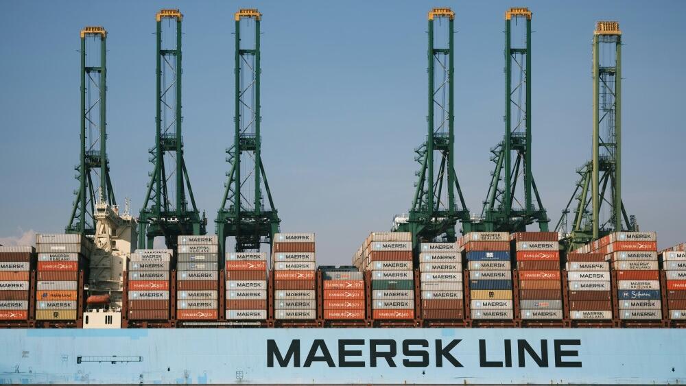 Fed: Businesses pushing tariff costs onto customers