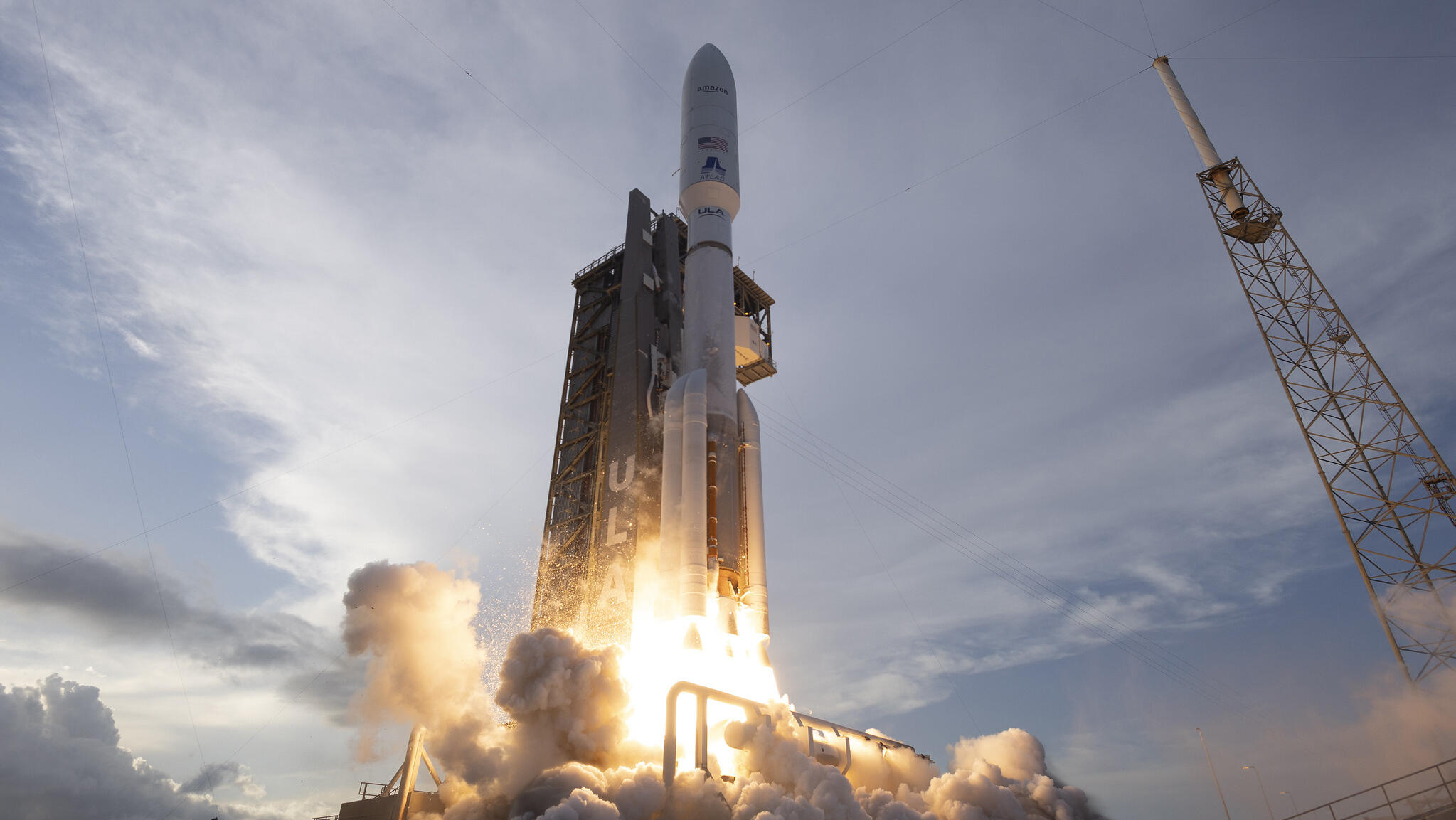 Amazon starts launching 3,200 Kuiper internet satellites