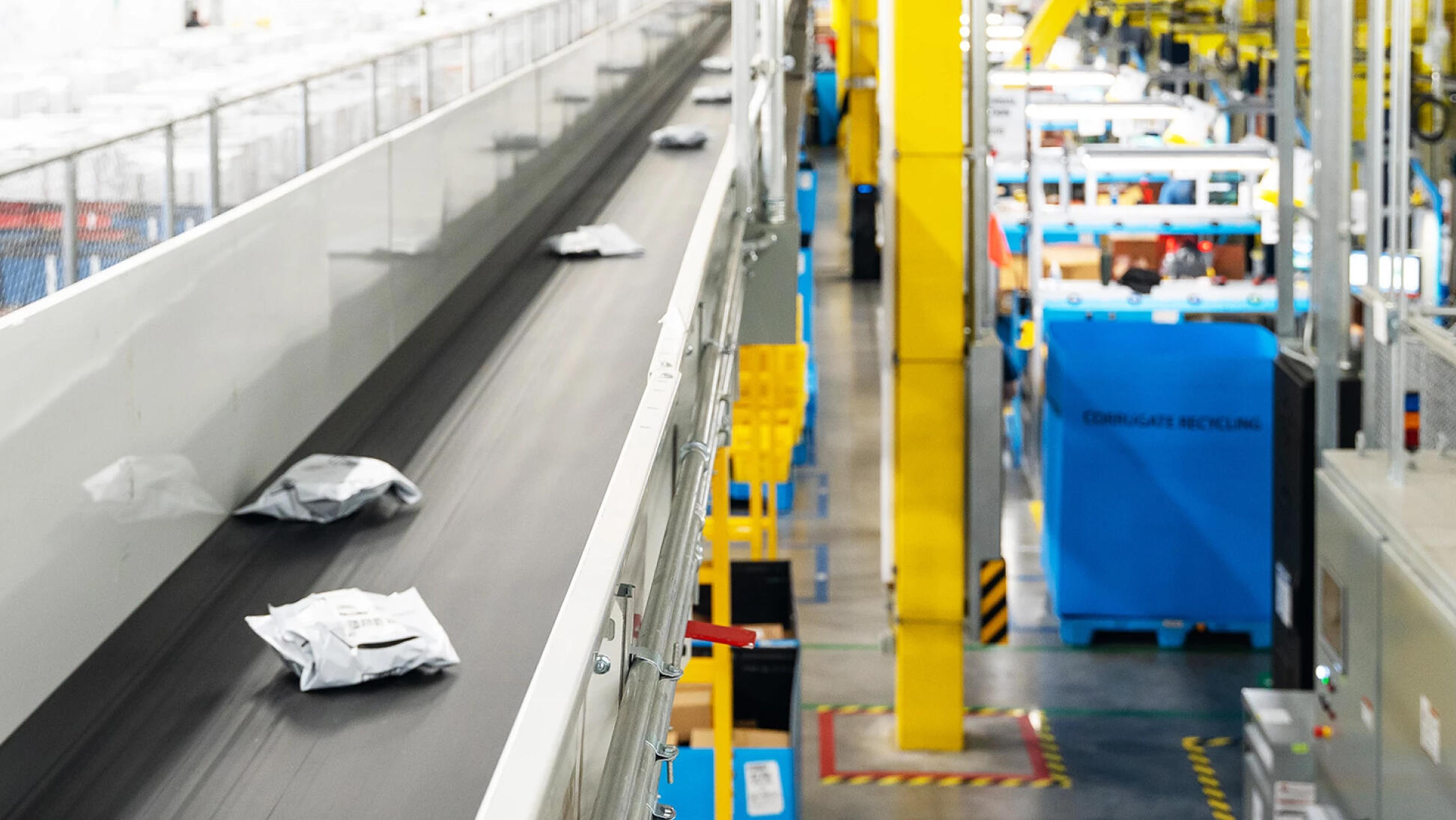 Sales up over forecasts, yet Amazon warns of tariff hits