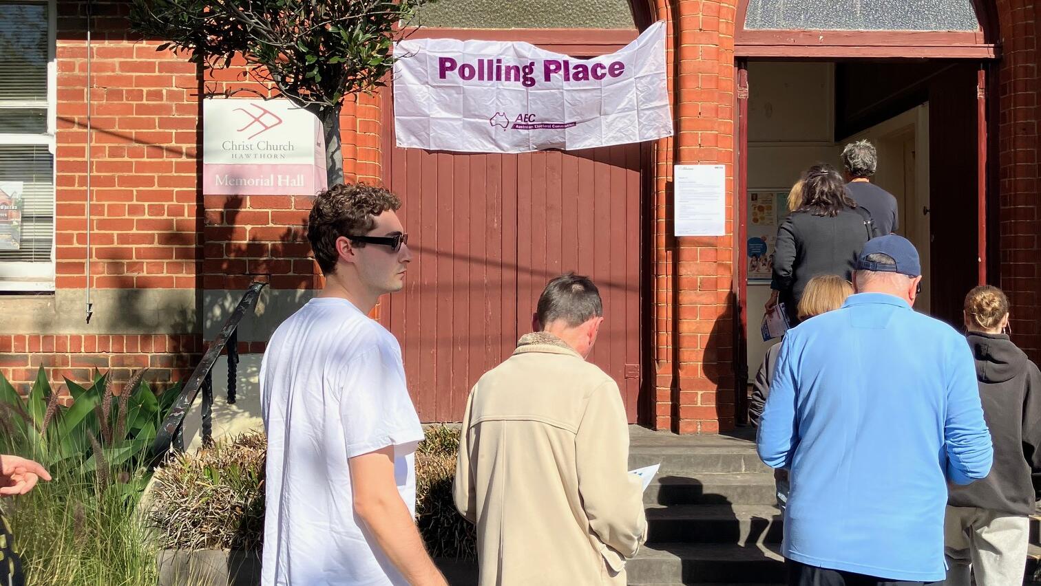 Potential kingmaker upbeat as vote ends tough campaign