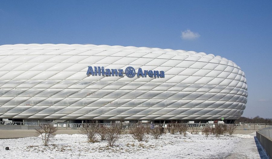 Allianz profits up, but misses income estimates