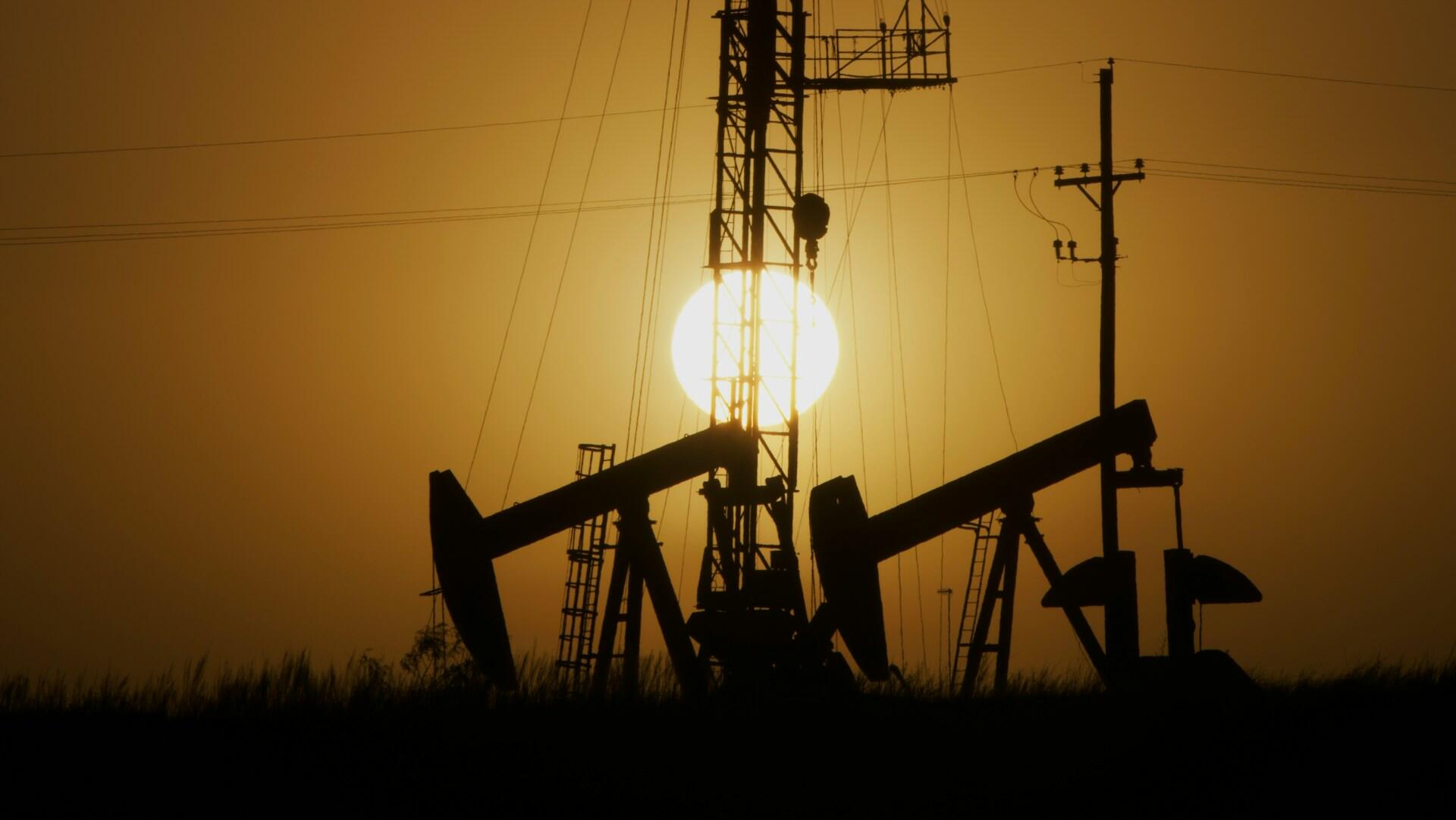 Oil slips amid China data; US-Iran talks in focus