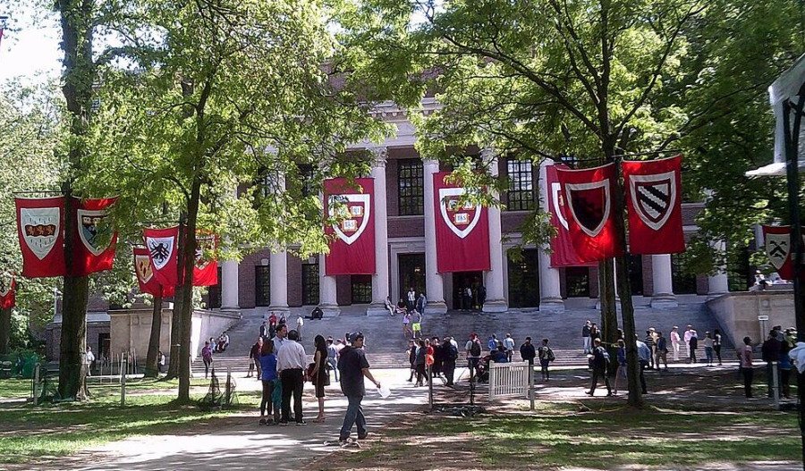 US govt bans foreign students from enrolling at Harvard