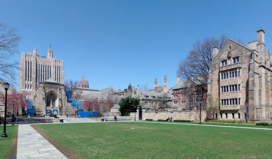 Yale moves to sell $2.5bn in private equity assets