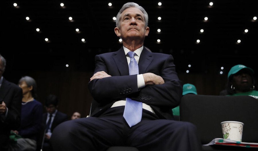 US Fed policy under pressure from politics, economy