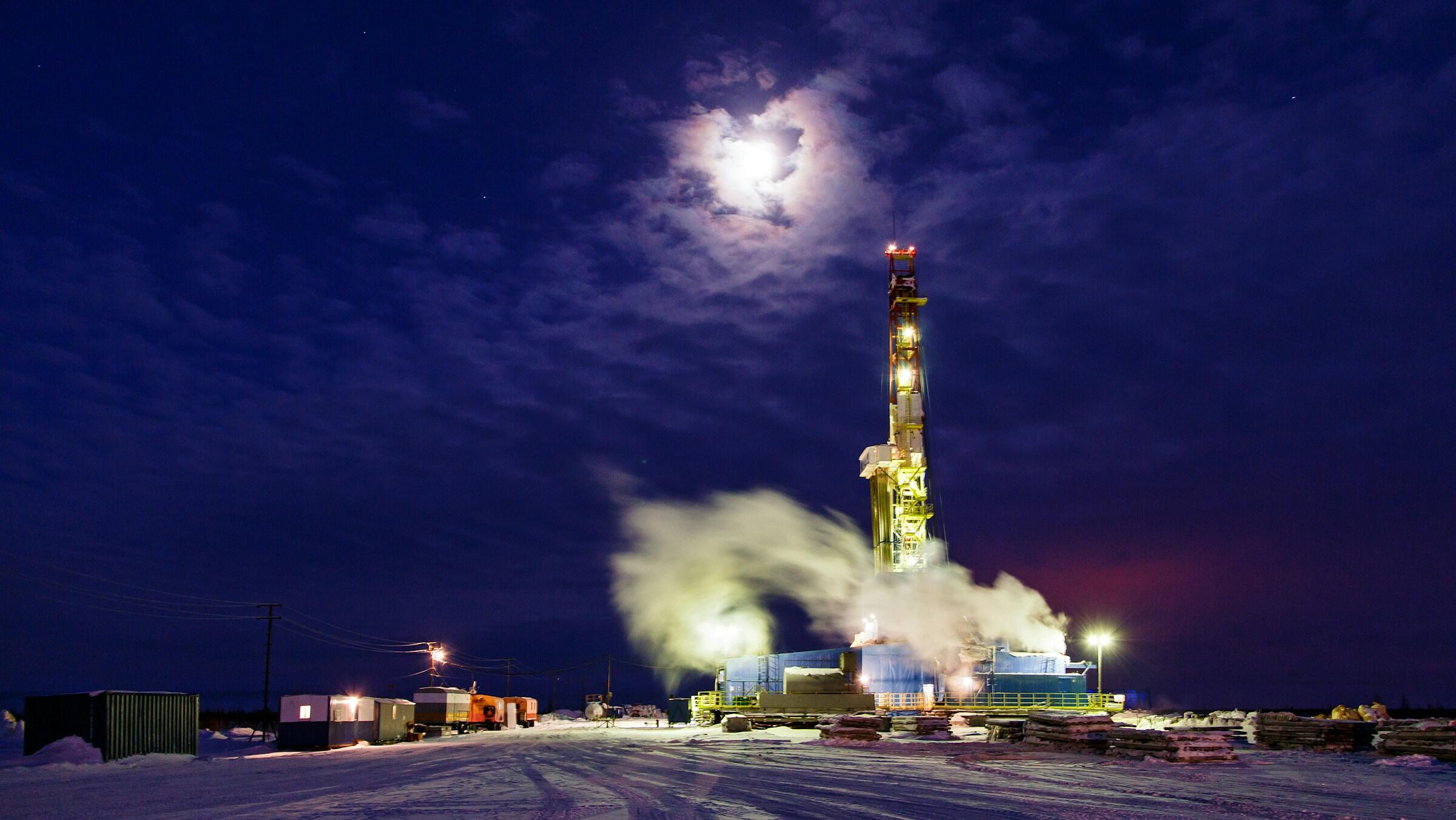 Oil slips from multi-month highs amid US-Iran tensions