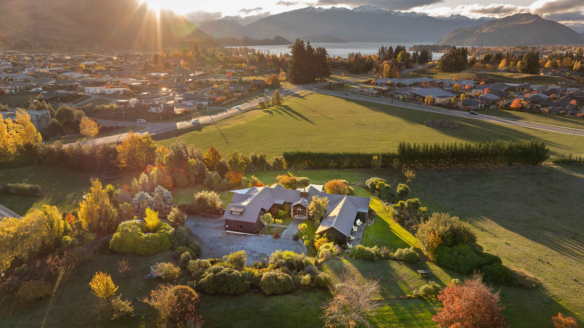 Heritage Park Lane, Wānaka, New Zealand