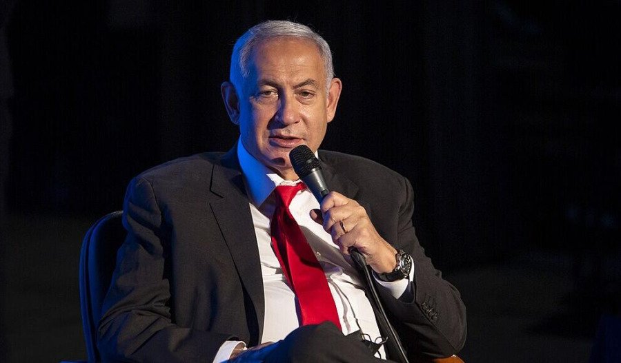 Australians rush to exit; Israel issues evacuation call
