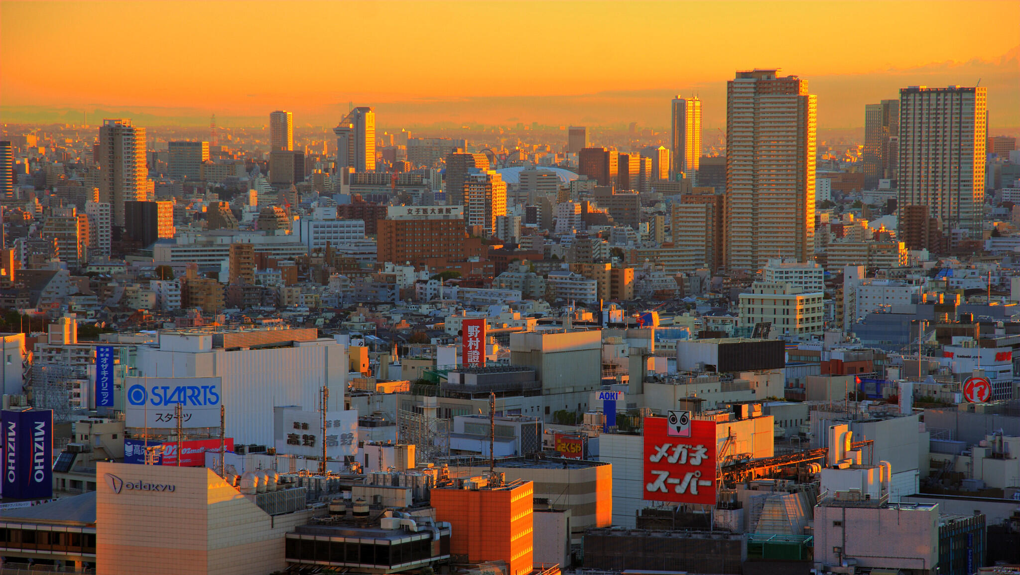 APAC markets tick up; investors watch M.East, BoJ