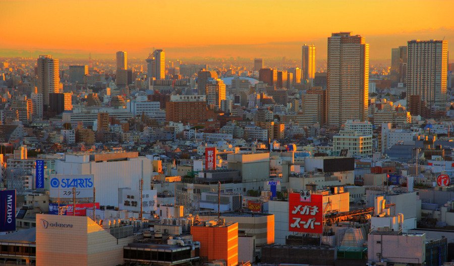 APAC markets tick up; investors watch M.East, BoJ