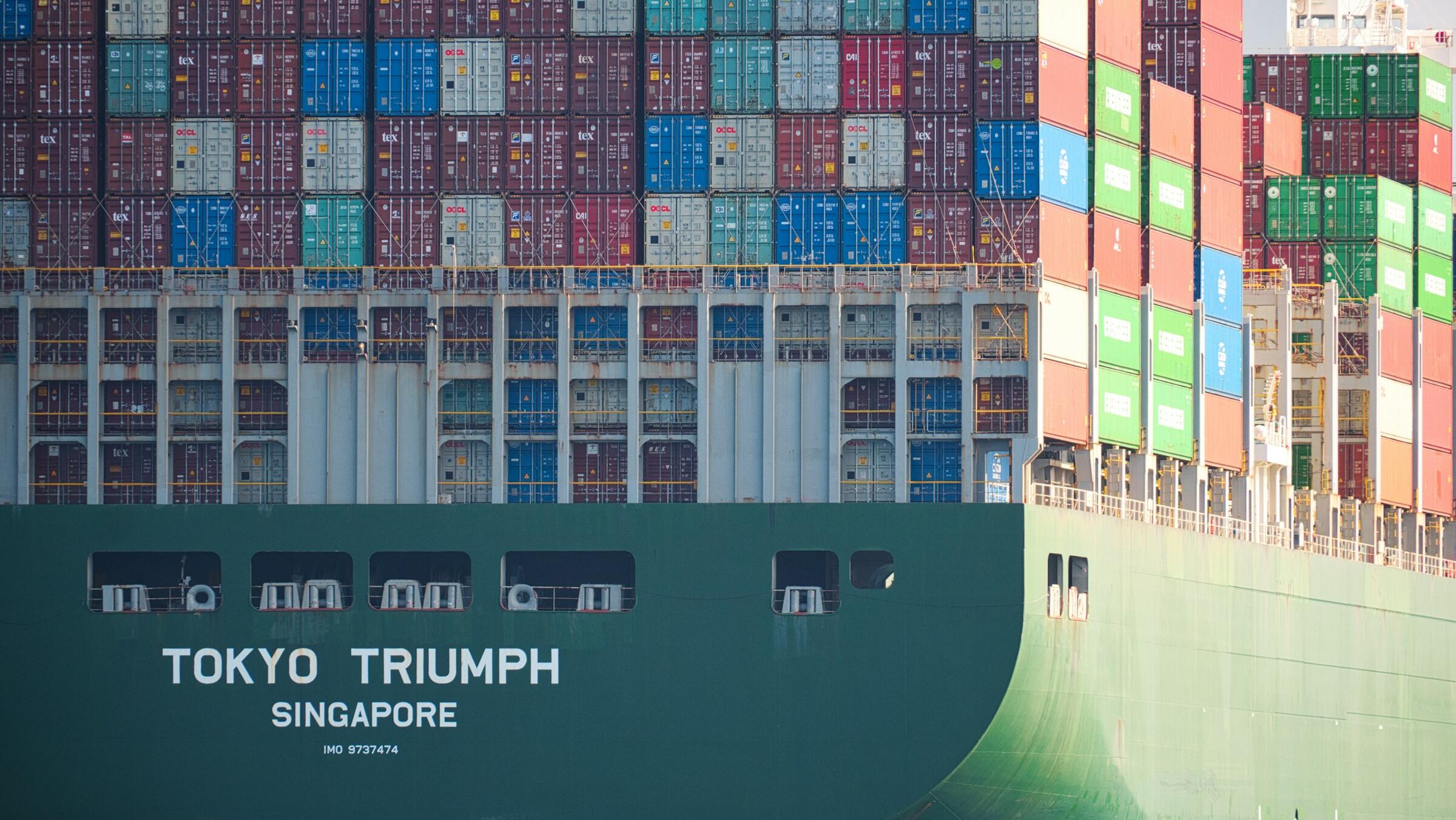 APAC markets trade mixed as Japan's exports plunge