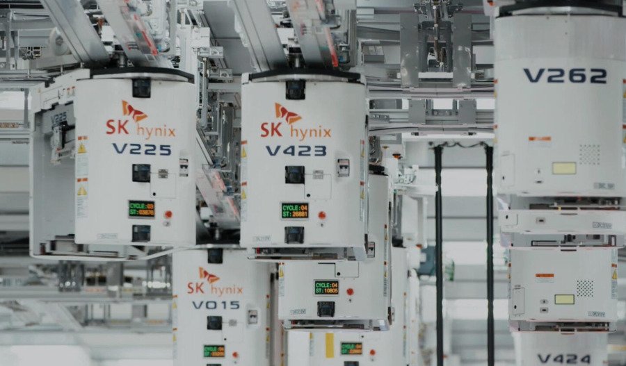 SK Hynix surges; parent eyes AI data centre expansion