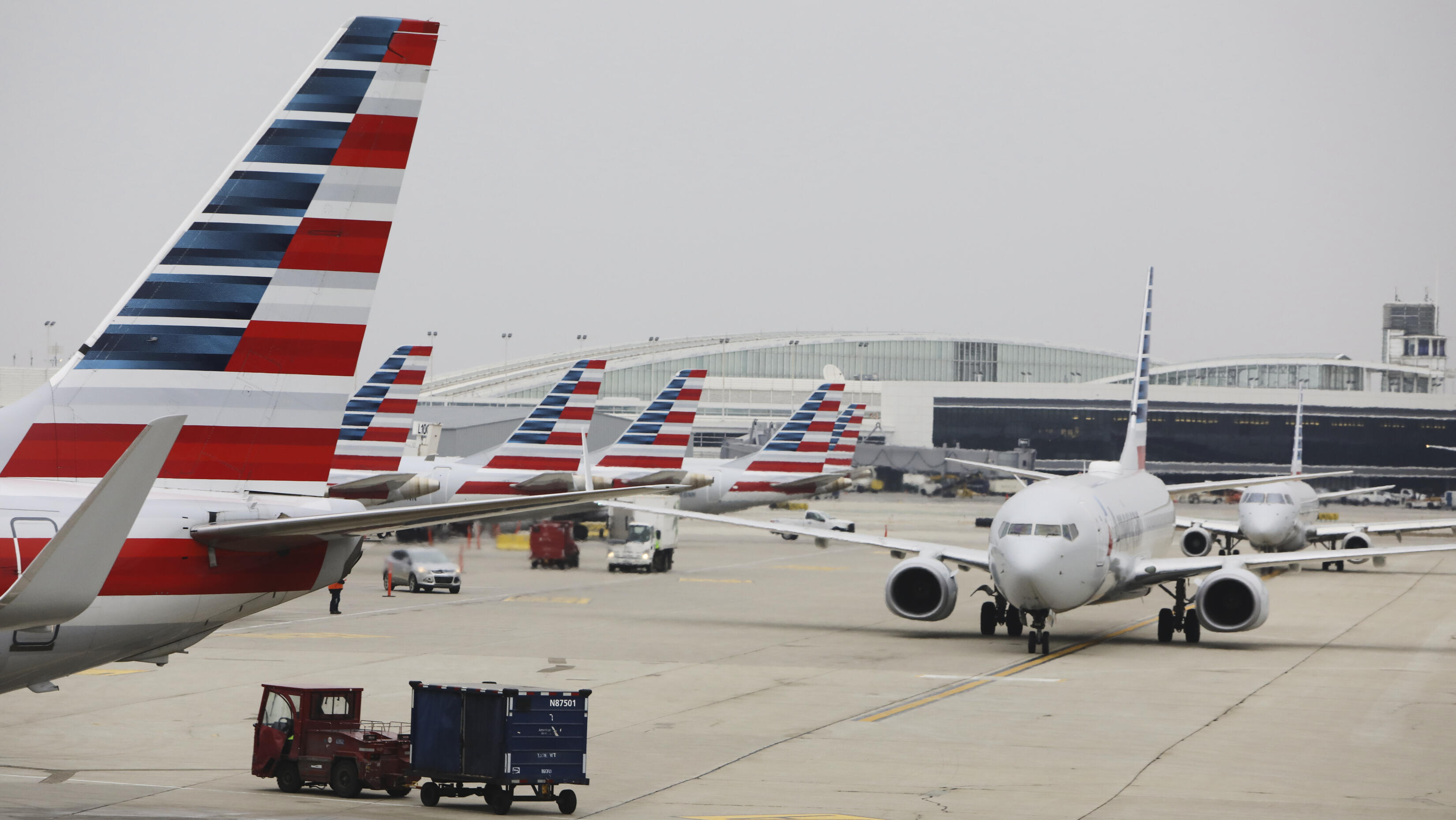 American Airlines bets big on tech to tame summer chaos