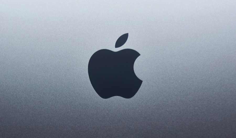 Apple receives different reactions on its recent projects