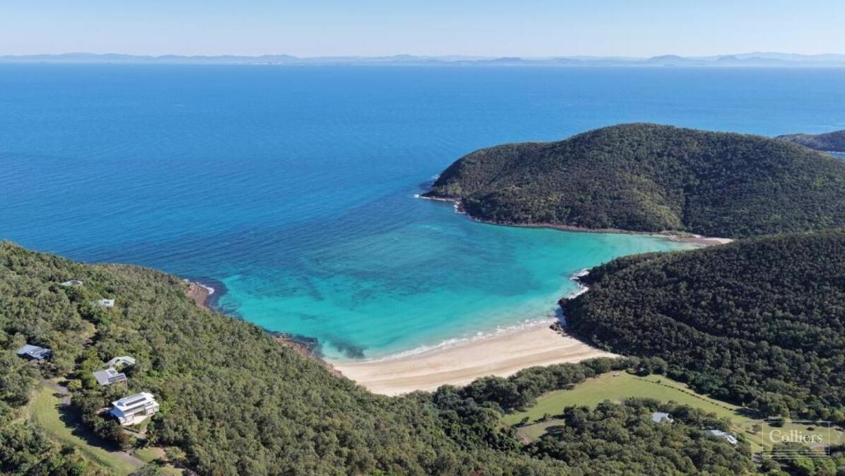 Keswick Island hits market as Whitsundays tourism booms