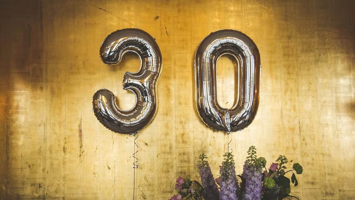 Half of all share trades mobile, as CommSec turns 30