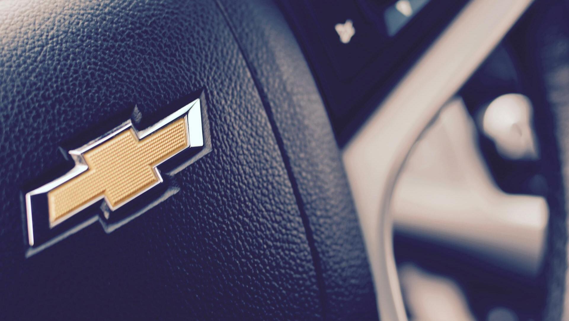 GM sees tariff drag, adjusts EV push for resilience