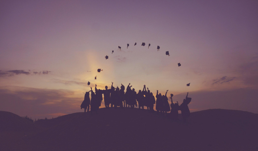 Labor to introduce legislation that lowers student debt