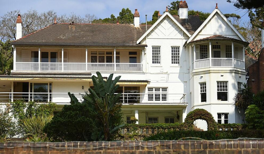 Luxury property market sees record sales in FY2025