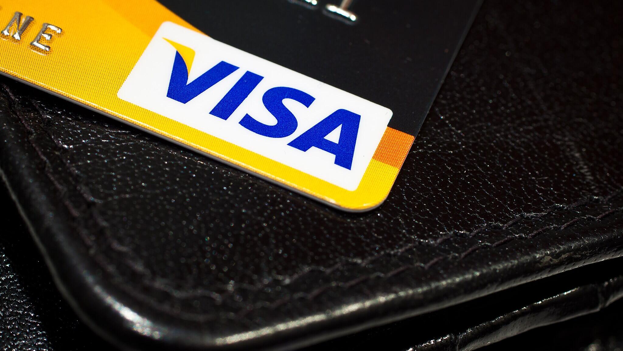 Visa beats estimates as payments volume keeps rising