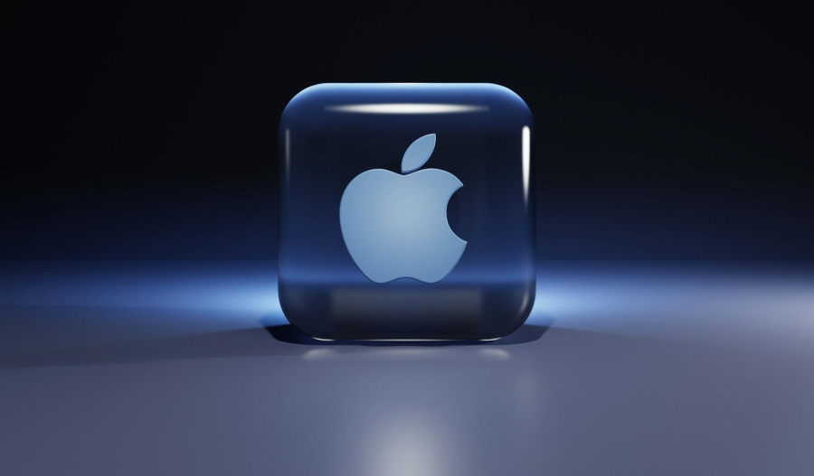 Apple hits quarterly records but counts cost of tariffs