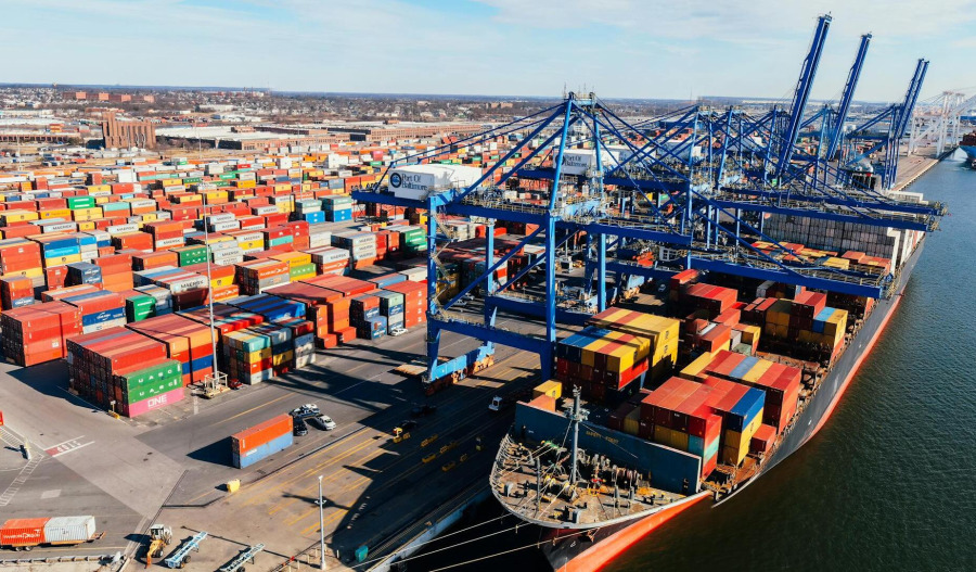 US trade deficit hits 2yr low; tariffs weigh on services