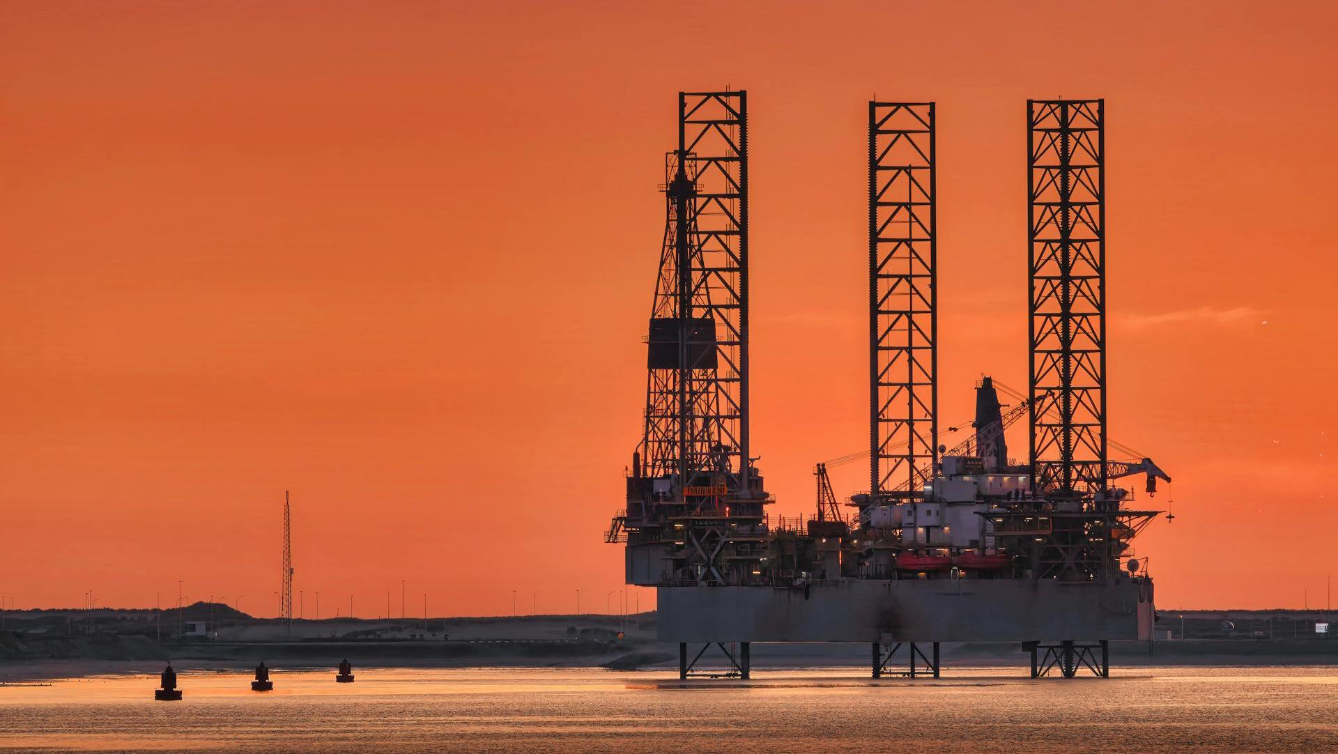 Oil ticks lower; set for steepest weekly drop since June