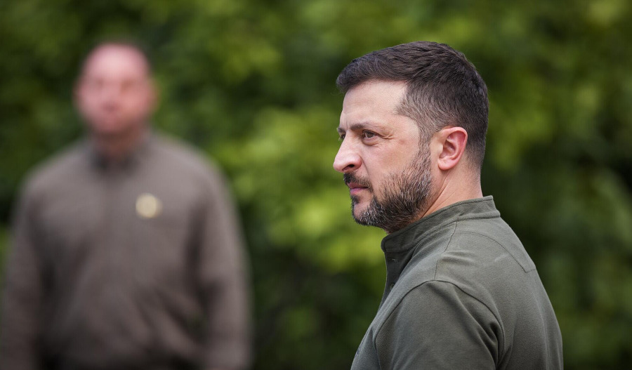 Ukraine says it won't cede Donbas in any ceasefire deal