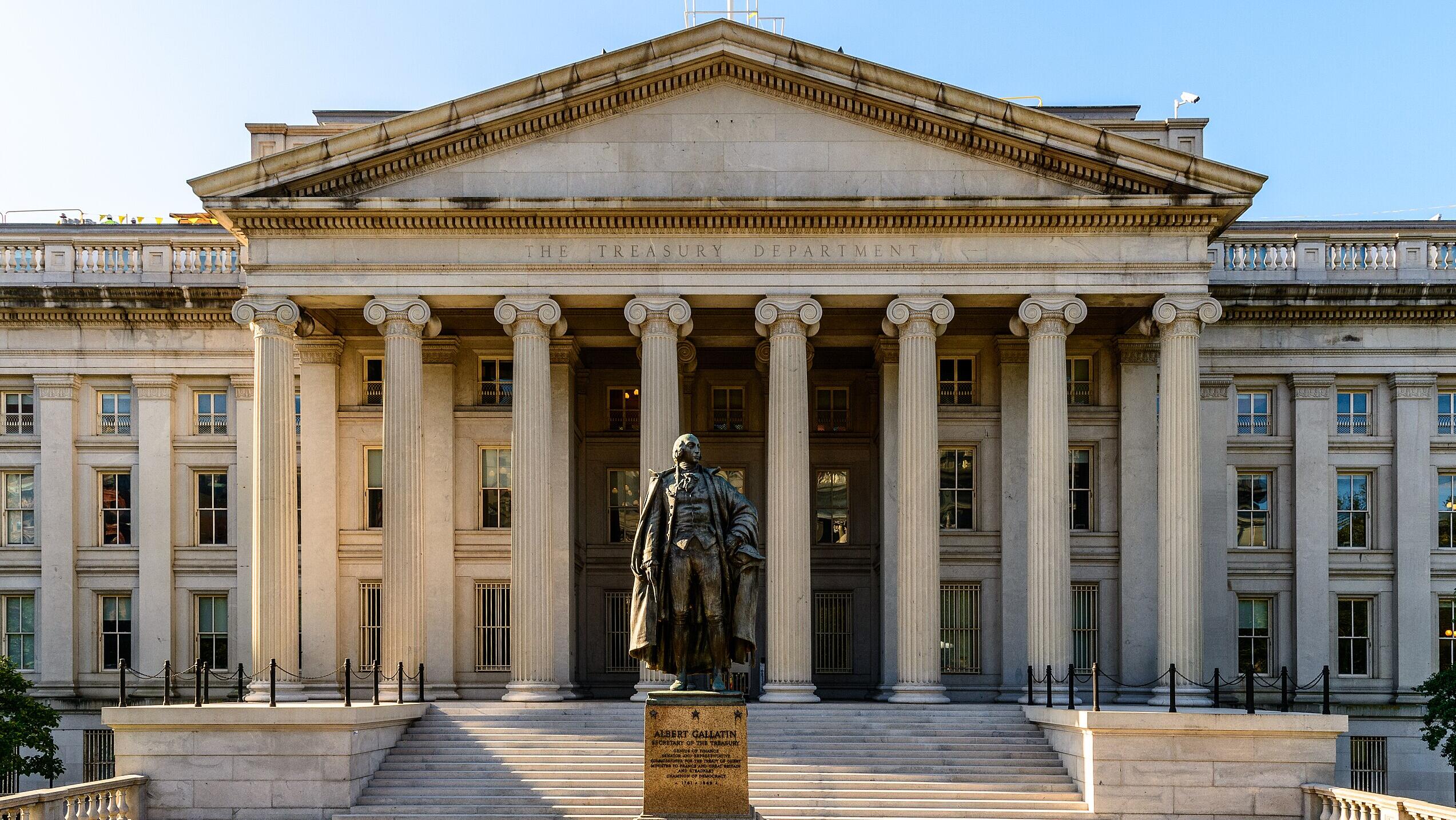 US government debt reaches a record US$37 trillion