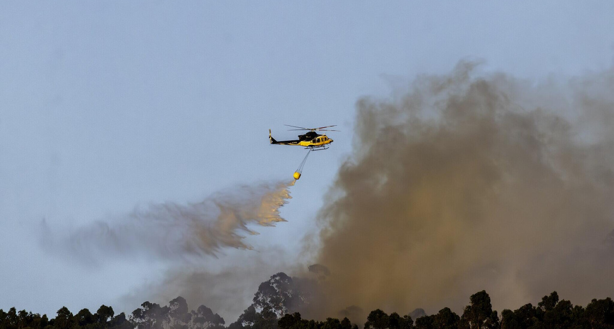 EU sends firefighting planes to Spain as wildfires rage