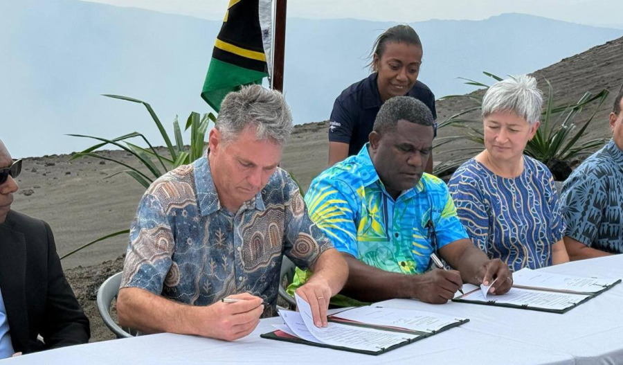 Australia to invest $500m into Vanuatu under new pact