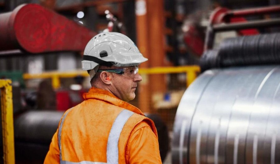 China's record steel exports devastate BlueScope profit