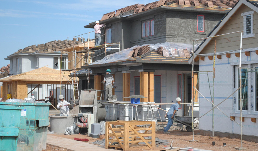 US homebuilder sentiment drops in August: NAHB
