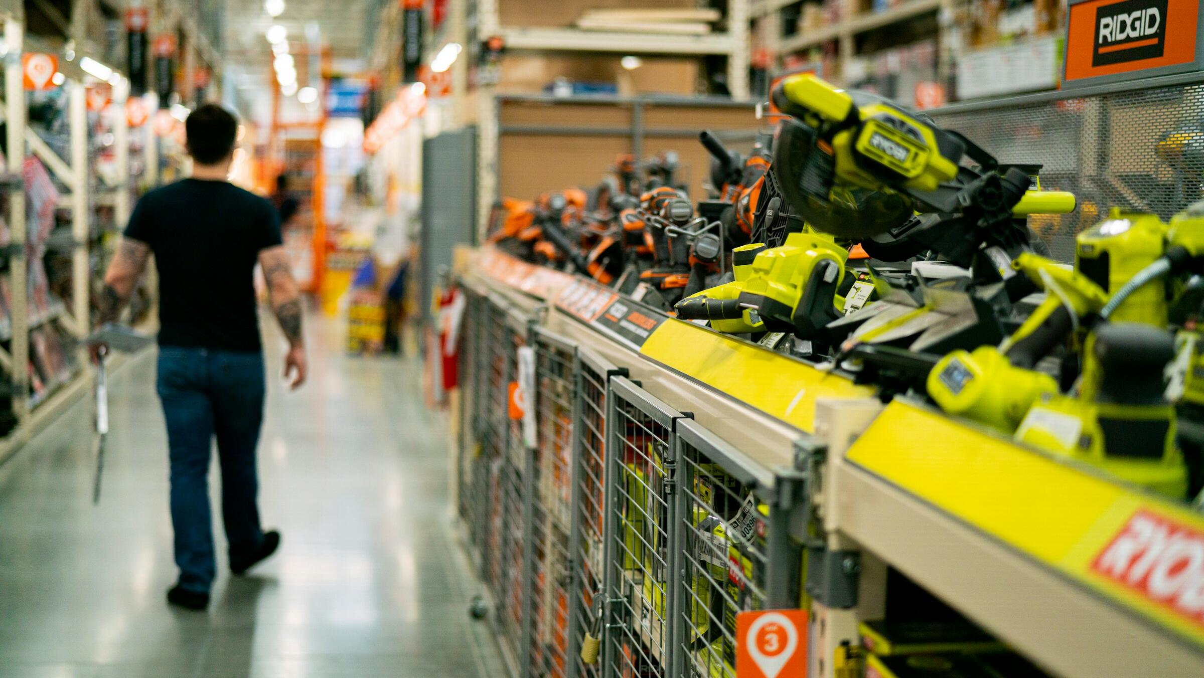 Home Depot stock rises 3% on growing US store sales