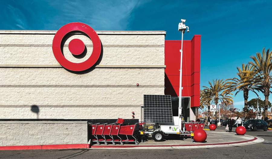 Target shares tumble, new CEO vows return to growth