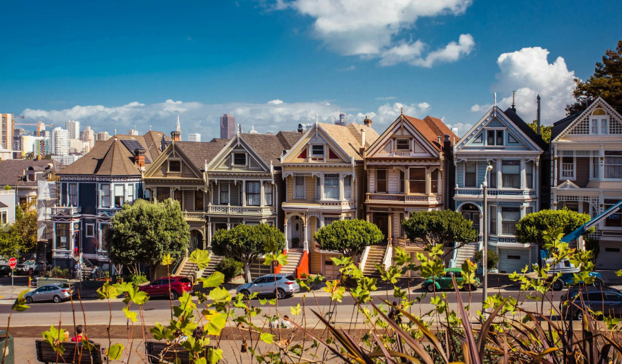 New US home sales extend decline in July