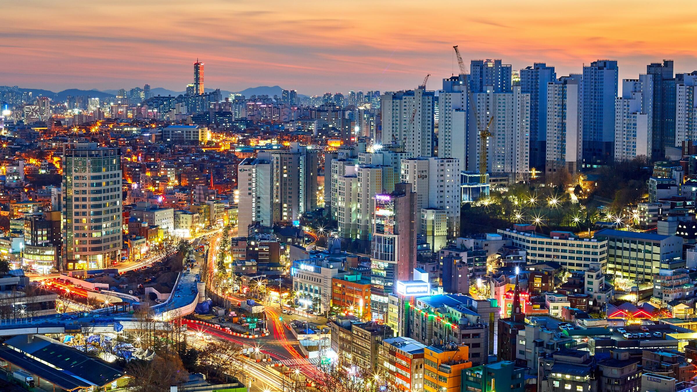 APAC markets edge higher; Bank of Korea holds rates